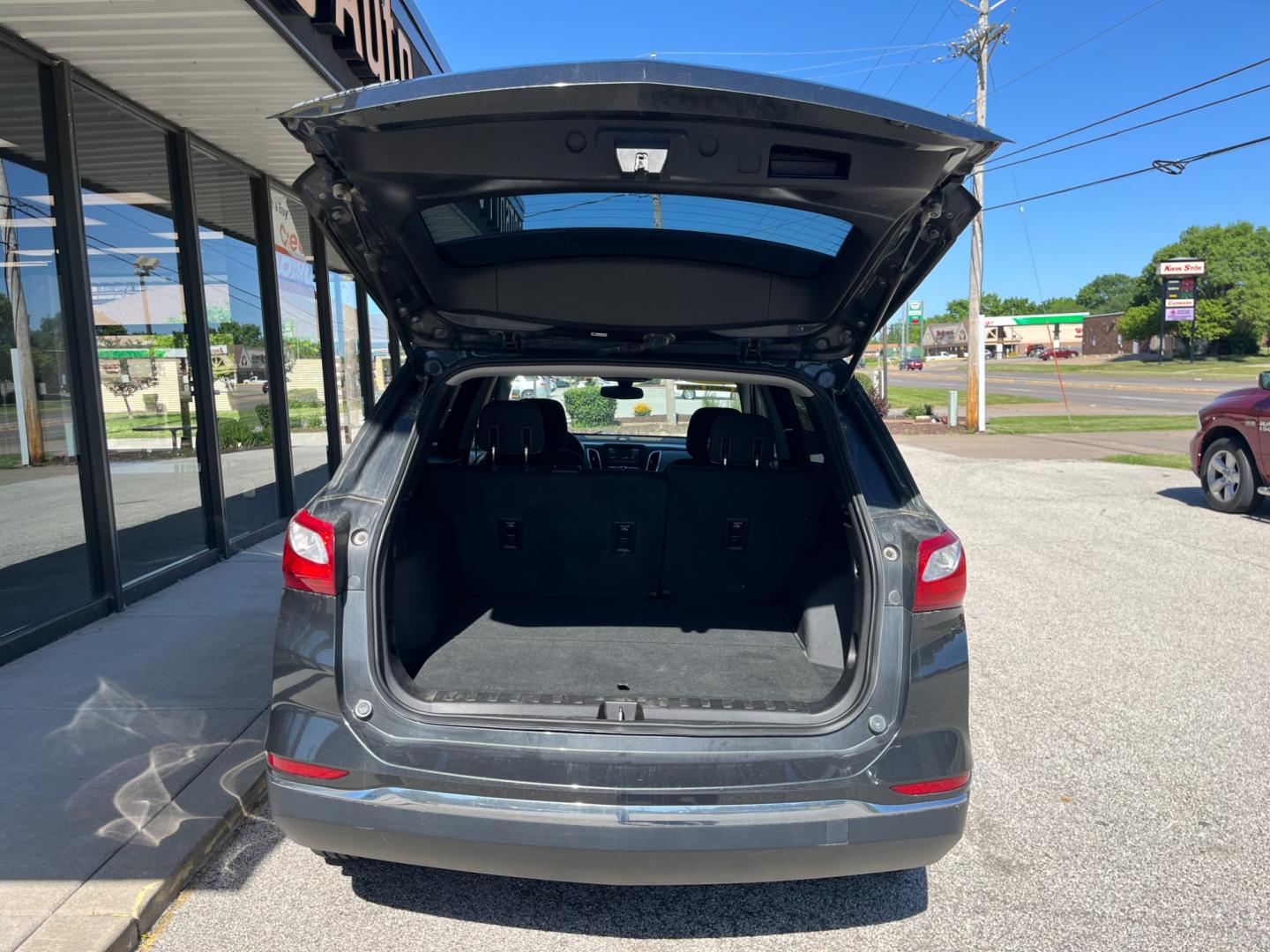 2018 Silver Ice Metallic Chevrolet Equinox LS AWD (2GNAXREV2J6) with an 1.5L L4 DIR DOHC 16V TURBO engine, 6-Speed Automatic transmission, located at 1633 W Kimberly, Davenport, IA, 52806, (563) 323-5341, 41.559456, -90.598732 - Photo#5